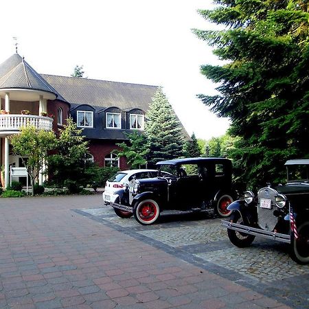 Hotel Und Restaurant Waldschloesschen Crivitz Extérieur photo